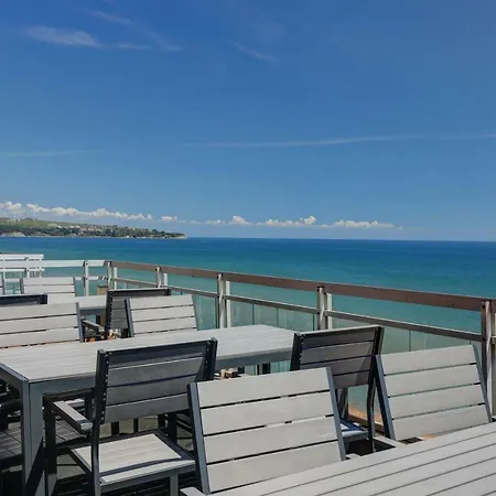 Paraiso מלון אובזור