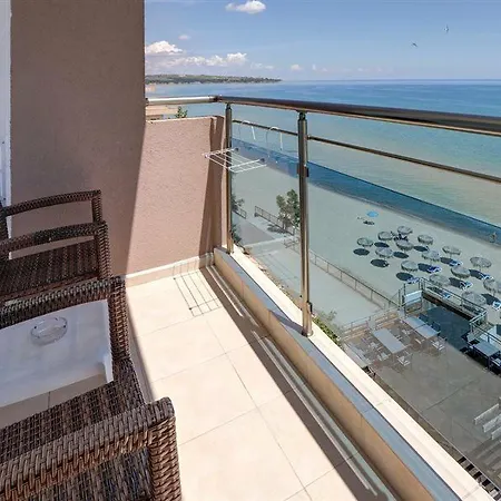 Paraiso فندق