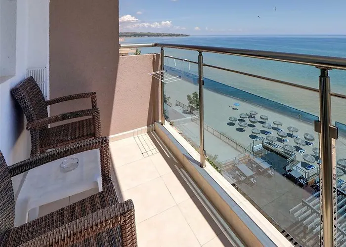 Paraizo Beach All Inclusive Hotel